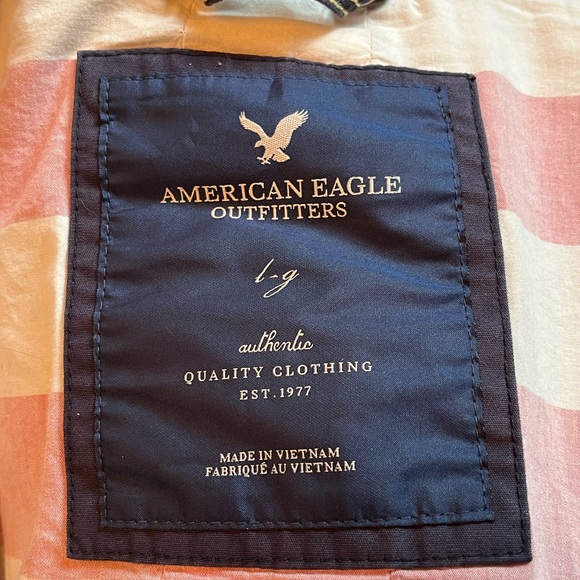 Gently used  Beautiful American Eagle Outfitters Lightweight Jacket Large - Picture 3 of 3